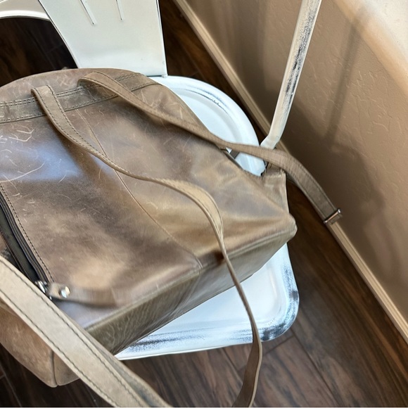 Burkely Leather Croco Cody dome texture gray green tan backpack soft Croc - Picture 8 of 16